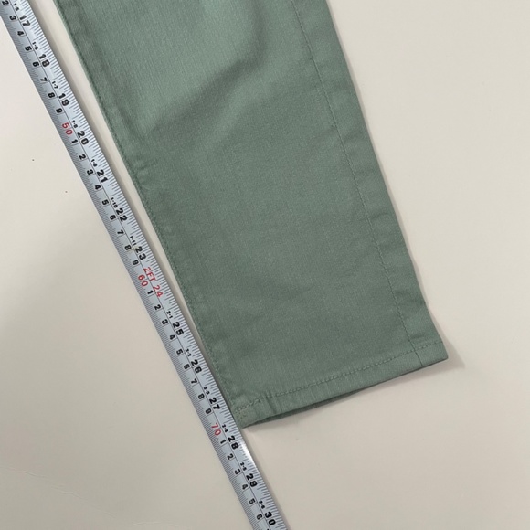 AG Adriano Goldschmied The Stevie Ankle Zip Slim Straight Leg Size 26R - Picture 13 of 13